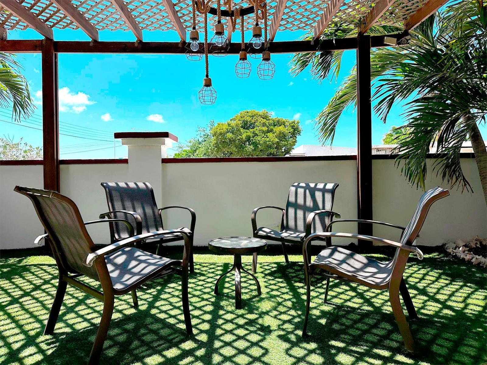 Ladybugs Apartments Palm Beach Exteriér fotografie
